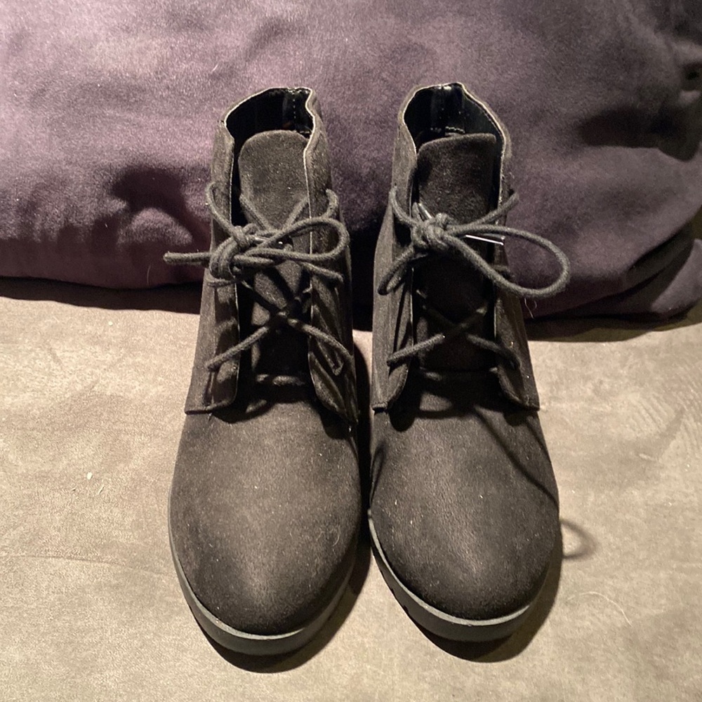NWOT.Marco Republic Anklet Booties